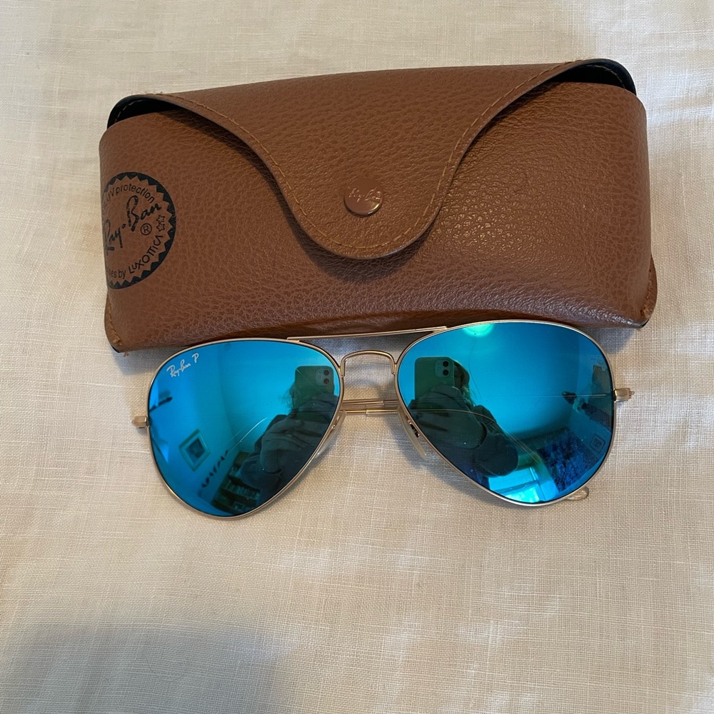 Reflective blue polarized Ray Ban aviators